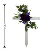 Главни спомен -обележја на бело дрво крст со вештачки виолетови рози